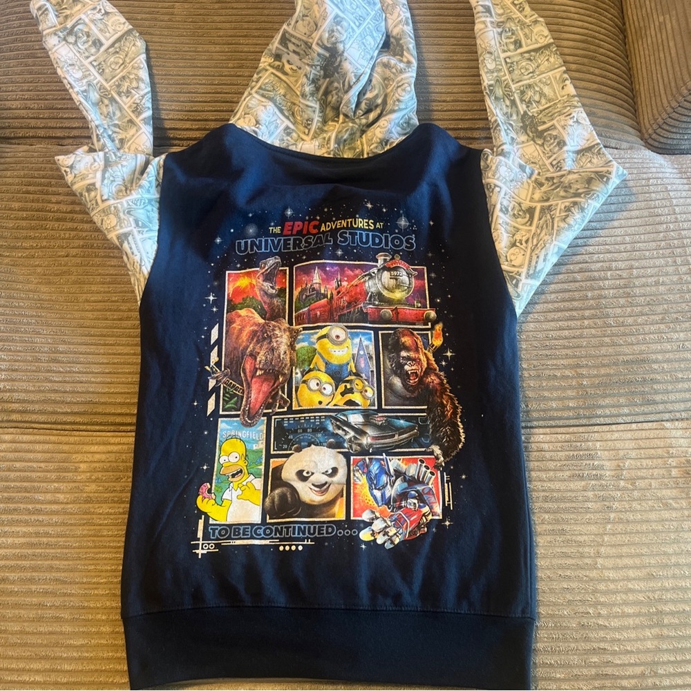Universal Studios "Epic Adventures" Attractions Hoodie Jacket Youth/ Size Large - Picture 7 of 12